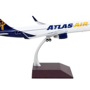 Boeing 767-300ER Commercial Aircraft "Atlas Air" White with Blue Tail "Gemini 200" Series 1/200 Diecast Model Airplane by GeminiJets