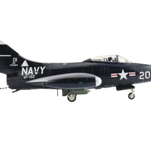 Grumman F9F-5 Panther Aircraft "VF-192 Golden Dragon USS Oriskany" United States Navy "Air Power Series" 1/48 Diecast Model by Hobby Master