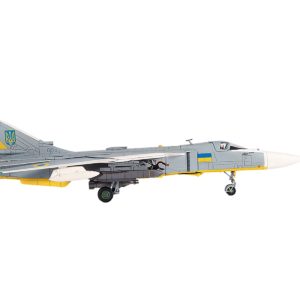 Sukhoi Su-24M Fencer-D Bomber Aircraft "Ukraine War" (2023) Ukrainian Air Force 1/72 Diecast Model by JC Wings