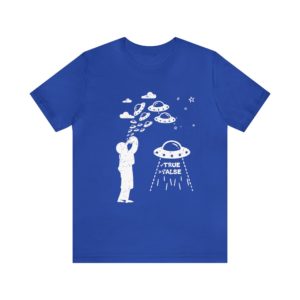 True Royal - M - Are Aliens Real? Unisex Cotton T-Shirt